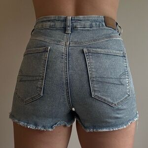 Curvy Super Hi-rise Shortie